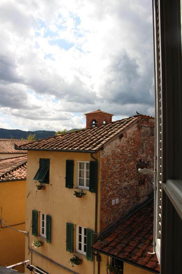 Delizioso Appartamento Centro Storico Lucca Comics Extérieur photo